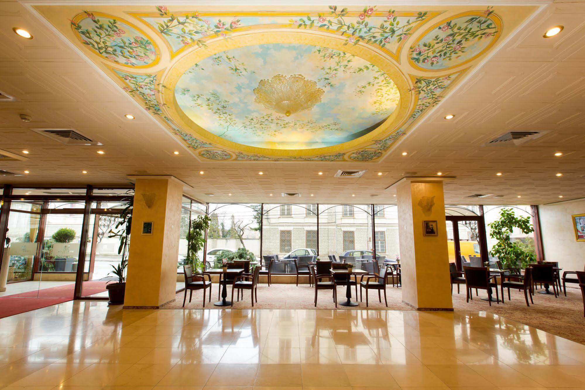 Hotel Opera Plaza Cluj-Napoca Exterior photo