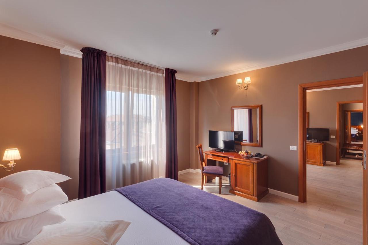 Hotel Opera Plaza Cluj-Napoca Exterior photo