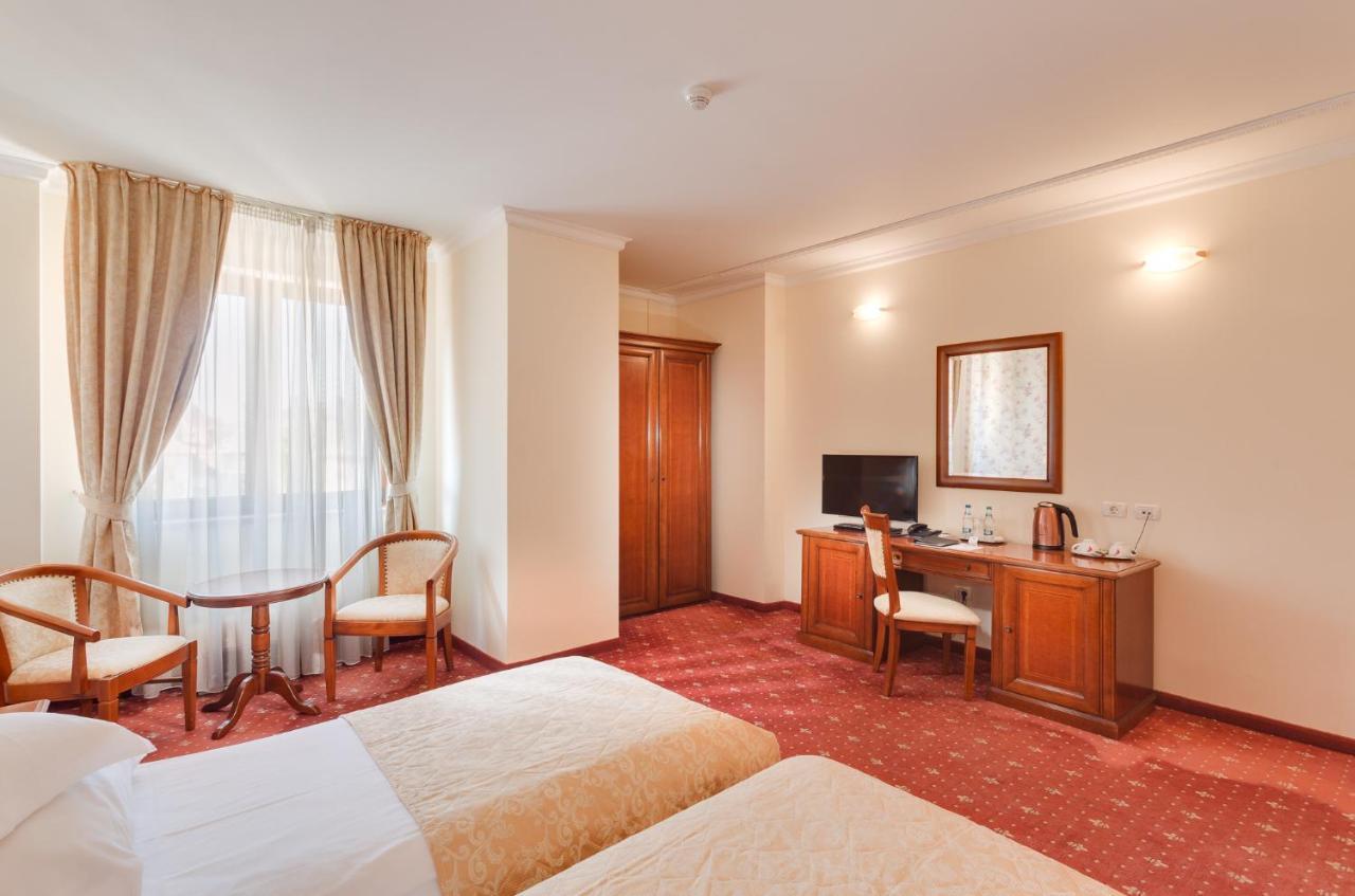 Hotel Opera Plaza Cluj-Napoca Exterior photo